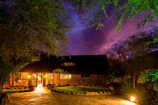 Etusis Lodge